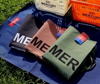 マーキュリーレジャーシート MERCURYレジャーシート
雑貨屋サンブリッヂ 岩手雑貨屋 SUNBRIDGE アメリカ雑貨通販
