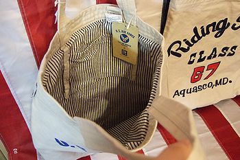 アメリカ雑貨 サンブリッヂ 商品ブログ
世田谷ベースコラボトートバッグ