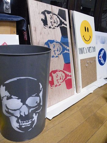 アメリカ雑貨屋 サンブリッヂ 雑貨通販 ブログ
ステンシルアート