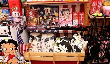 ベティちゃんブリキ看板 アメリカ雑貨屋 SUNBRIDGE