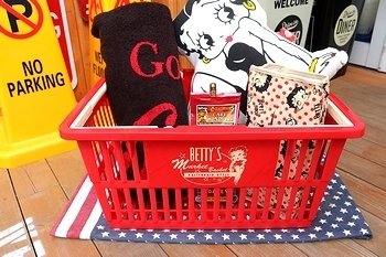 ベティちゃんカゴ ベティバスケット
アメリカ雑貨屋 サンブリッヂ 岩手雑貨屋
