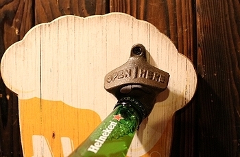 ビール看板栓抜き