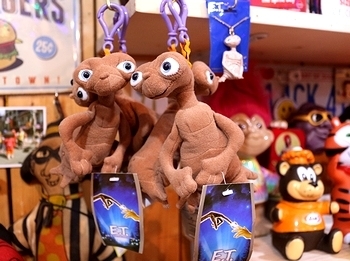 E.T.プラッシュキーホルダー<div><br></div>アメリカ雑貨屋 サンブリッヂ SUNBRIDGE ETキーホルダー