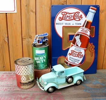 アルミ缶のトゥクトゥク トゥクトゥクアルミ缶 タイの三輪車タクシー トゥクトゥクおもちゃ
トゥクトゥクオブジェ アメリカ雑貨屋 SUNBRIDGE 岩手雑貨屋