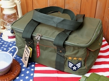 MA-1ジャケット風保冷バッグ ミリタリーレジャーバッグ ランチお弁当バッグ
アウトドア保冷バッグ アメリカ雑貨屋 SUNBRIDGE 岩手