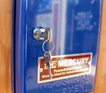 マーキュリーキーキャビネット 鍵ホルダー 鍵かけフック MERCURY
アメリカン雑貨 アメリカ雑貨屋 SUNBRIDGE 岩手 盛岡 矢巾雑貨屋