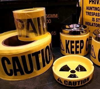 CAUTION灰皿 CAUTIONスピン灰皿