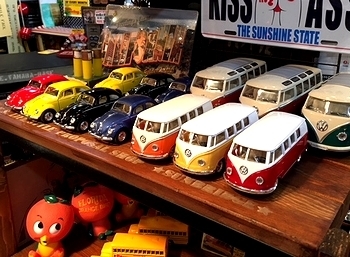 ワーゲンバスミニカー タイプ1ミニカー
アメリカ雑貨屋サンブリッヂ SUNBRIDGE 岩手雑貨屋 アメリカ雑貨通販