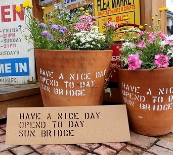 ステンシルシート通販 ステンシルプレート
アメリカ雑貨屋 サンブリッヂ SUNBRIDGE 矢巾町雑貨屋