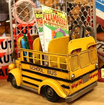 ビンテージブリキスクールバス ブリキオブジェ アメリカオールドカー
アメリカ雑貨屋 アメリカン雑貨 サンブリッヂ 岩手雑貨屋 通販 矢巾町