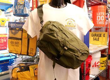 アメリカ軍メディカルバッグ ミリタリーバッグ
アメリカ雑貨屋 サンブリッヂ SUNBRIDGE 岩手雑貨屋 アメリカ雑貨通販 布マスク販売店