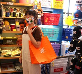 ホームデポエコバッグ アメリカエコバッグ
アメリカ雑貨屋 サンブリッヂ SUNBRIDGE 岩手雑貨屋 アメリカ雑貨通販 布マスク販売店