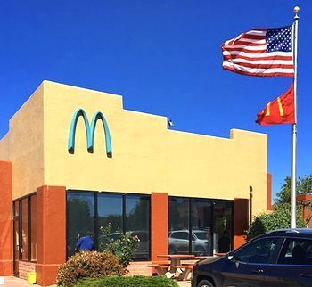 ブルーのマック セドナマクドナルド
アメリカ雑貨屋 サンブリッヂ SUNBRIDGE 岩手雑貨屋 アメリカ雑貨通販 マスク販売店