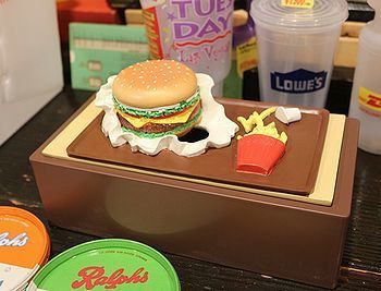 おもしろティッシュケース モアイ像ボックスティッシュカバー
ハンバーガーボックスティッシュカバー アメリカ雑貨屋 アメリカン雑貨 サンブリッヂ 岩手雑貨屋 通販 矢巾町