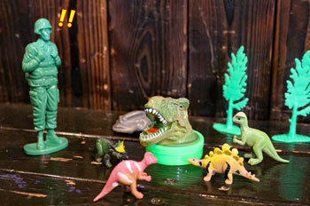 アメリカ雑貨屋サンブリッヂ　恐竜　ミニフィギュア　15個セット　おもちゃ　Dinosaur Set　ジャンボソルジャー　グリーンアーミー
