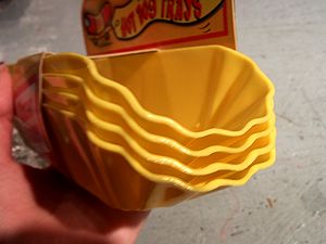 アメリカ雑貨屋 SUNBRIDGE 商品紹介
オスカーメイヤー☆ホットドッグトレイ